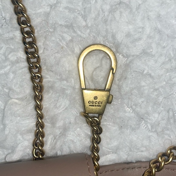 Gucci Matelassé Chevron Quilted Leather Super Mini Marmont Bag in Dusty Pink - Picture 12 of 17